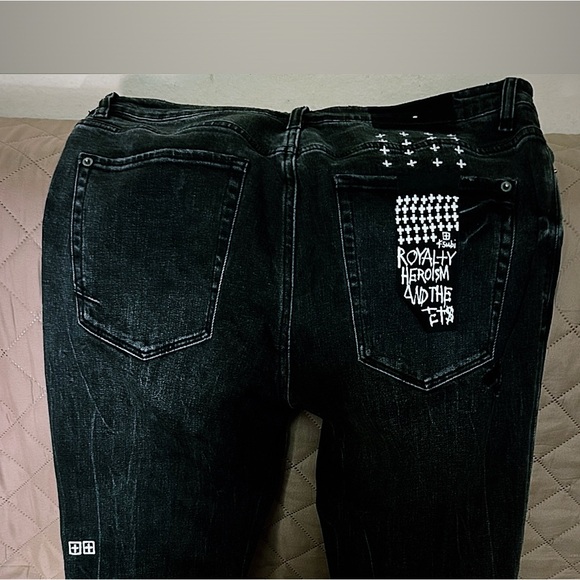 KSUBI Men's Jeans with ripped knees